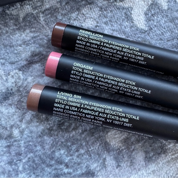 Nars Bundle of Blushes, Eyeshadow Palettes, Eyeshadow Sticks, Bags EUC - Picture 5 of 16